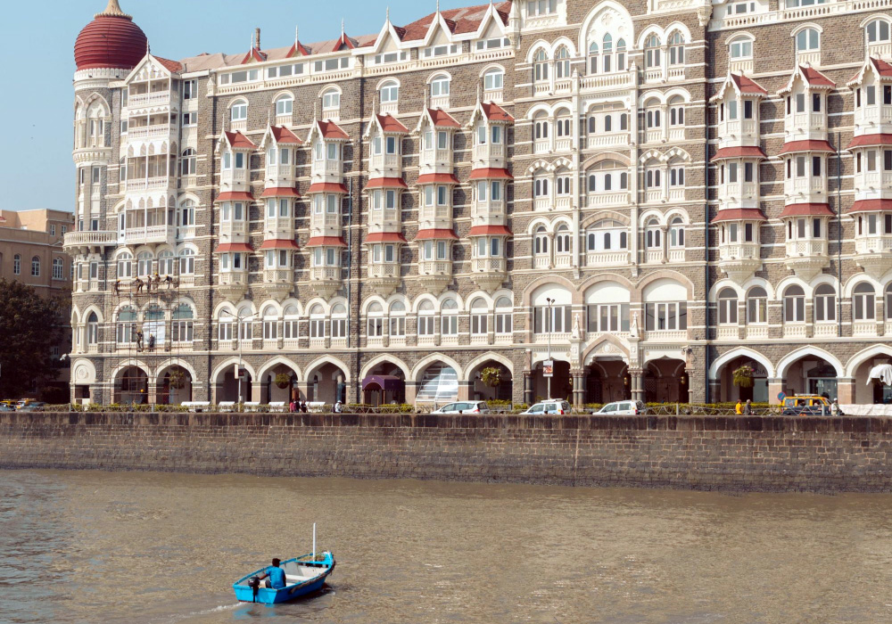 Sleep Like a Star: Iconic Hotels That Hosted Legends | Search Travel Deal